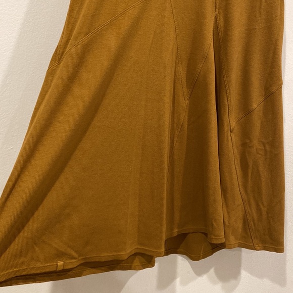 Ribbed Modal Dress - Picture 3 of 8